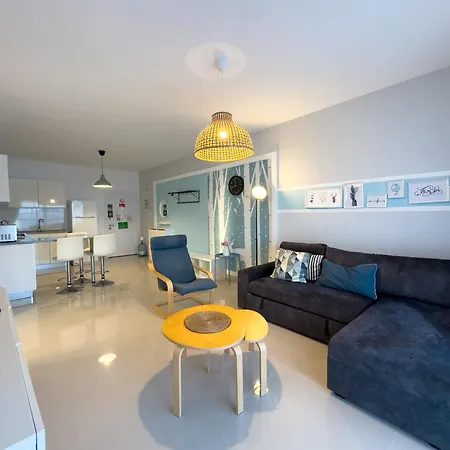 Vitus In Caesar & Spa, Long * Perivolia tou Trikomou