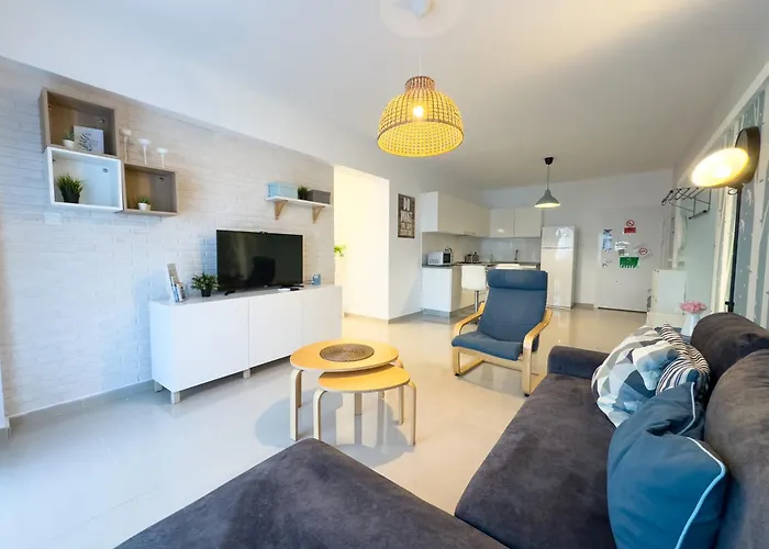 Vitus In Caesar & Spa, Long * Perivolia tou Trikomou